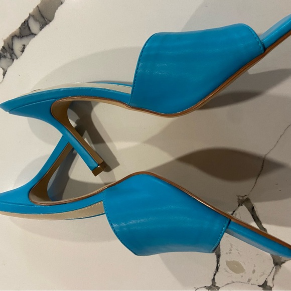 Marc Fisher Heel Sandals Size 9.5 - Picture 2 of 5